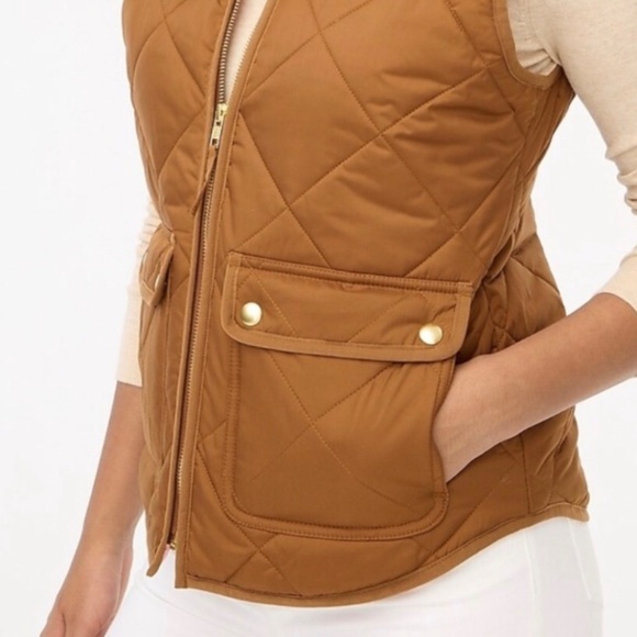 ❤️ J. Crew Puffer Vest with Snap Pockets - Picture 9 of 9